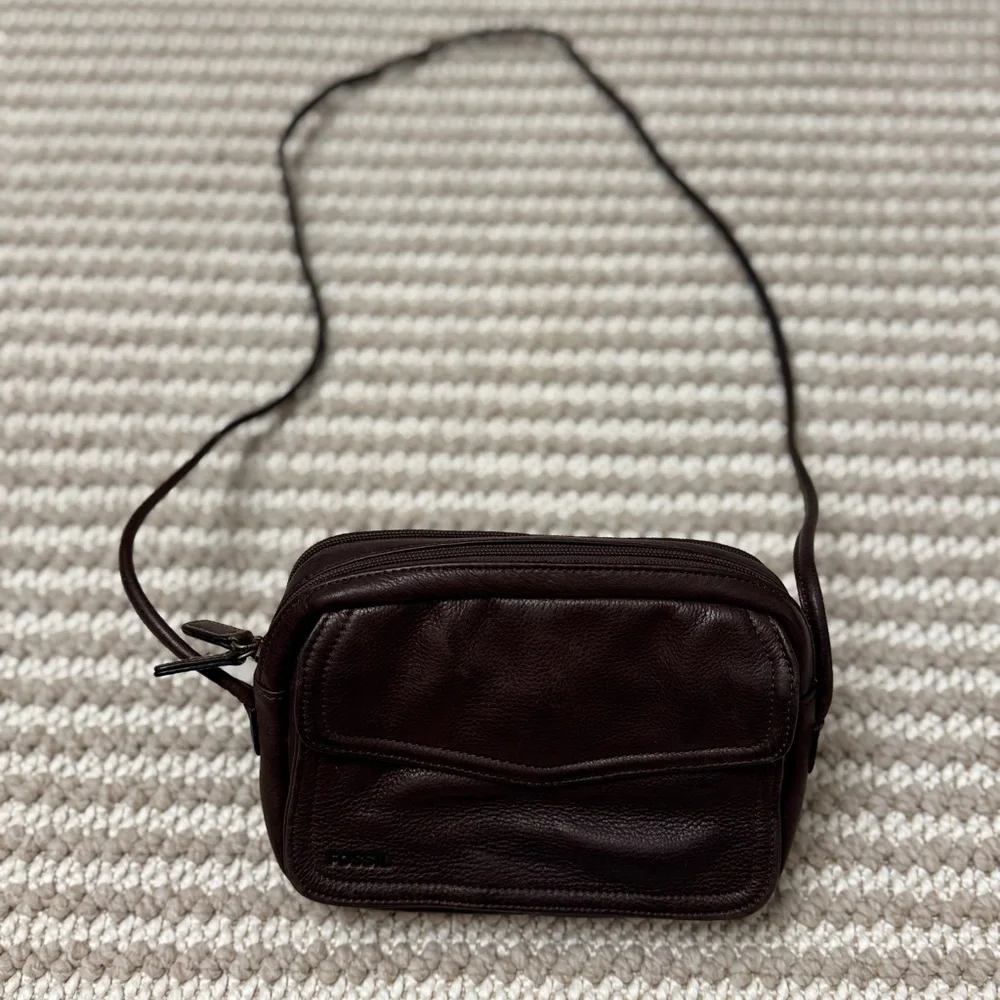 Rare Vintage FOSSIL Dark Coffee Brown Leather Compact Crossbody Organizer Retro